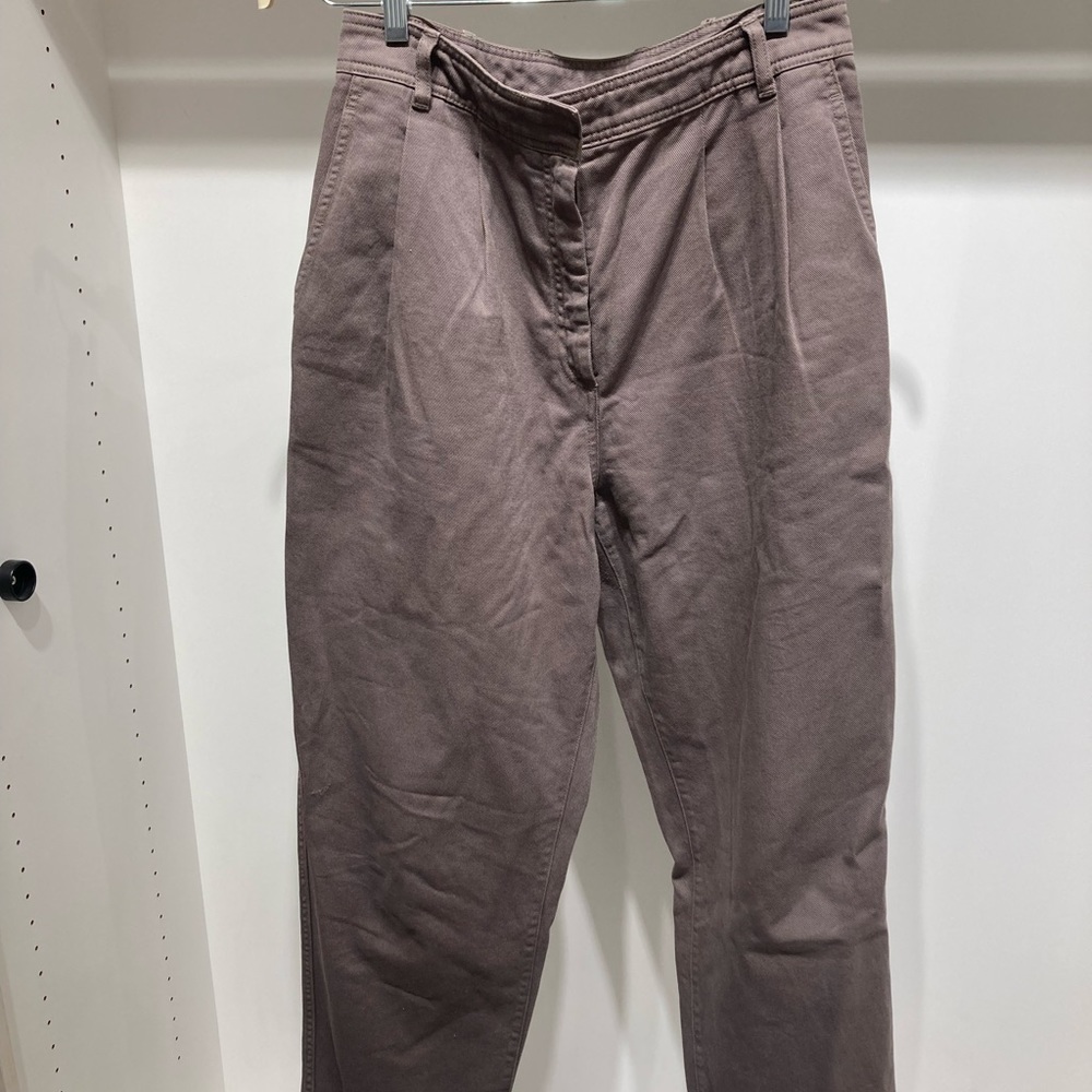 Pleated pants